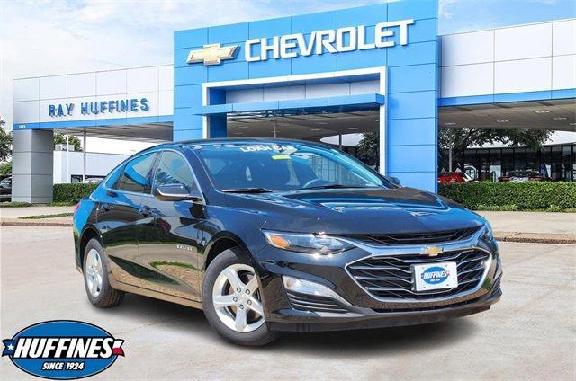 new 2025 Chevrolet Malibu car, priced at $24,521