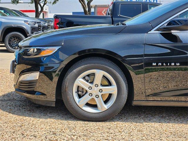 new 2025 Chevrolet Malibu car, priced at $24,521