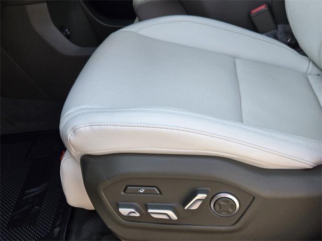 new 2025 Hyundai SANTA FE HEV car, priced at $51,830