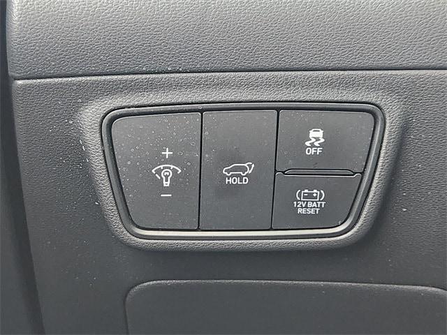 used 2024 Hyundai TUCSON Hybrid car, priced at $30,991