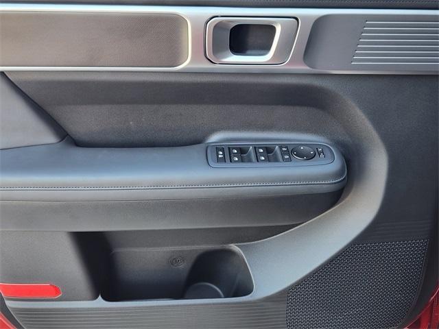 used 2025 Hyundai Santa Fe car, priced at $38,991