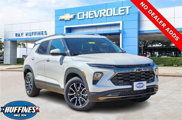 new 2025 Chevrolet TrailBlazer car, priced at $32,612