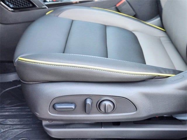 new 2025 Chevrolet TrailBlazer car, priced at $32,612
