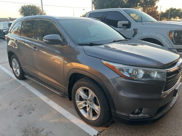 used 2015 Toyota Highlander car, priced at $21,591