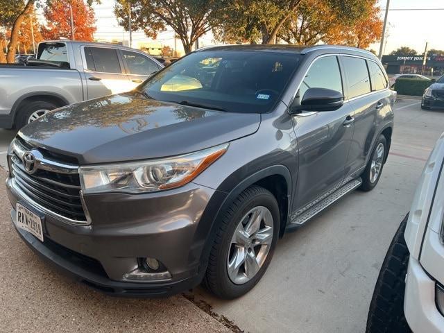 used 2015 Toyota Highlander car, priced at $21,591