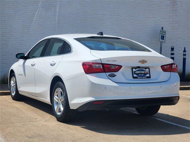 new 2025 Chevrolet Malibu car