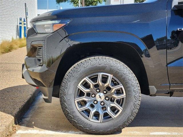 new 2024 Chevrolet Colorado car, priced at $45,905