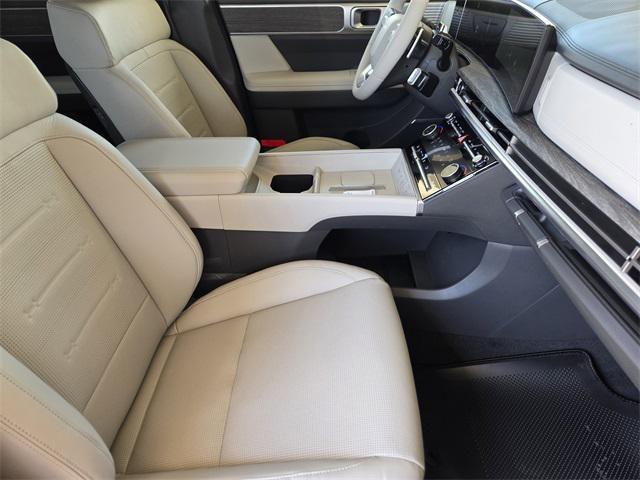 new 2025 Hyundai SANTA FE HEV car, priced at $48,615