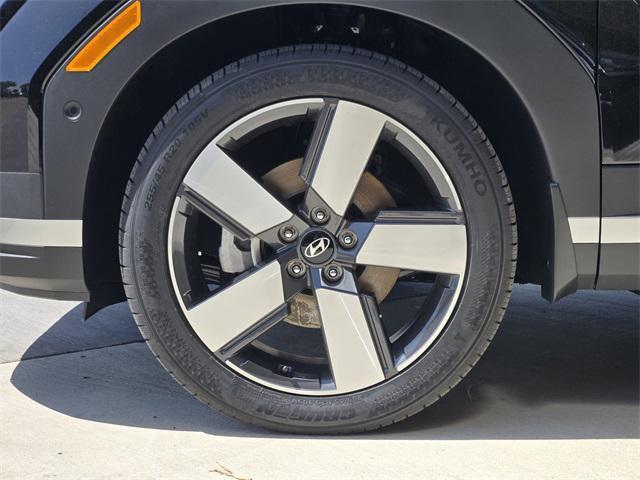 new 2025 Hyundai SANTA FE HEV car, priced at $48,615
