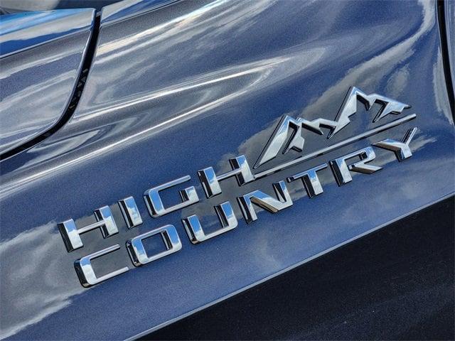 new 2025 Chevrolet Suburban car, priced at $86,970