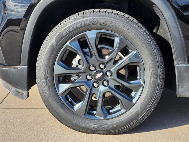 used 2021 Chevrolet Traverse car, priced at $26,191