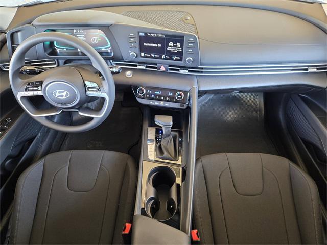 new 2025 Hyundai ELANTRA HEV car
