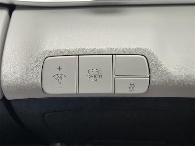 new 2025 Hyundai ELANTRA HEV car, priced at $32,070