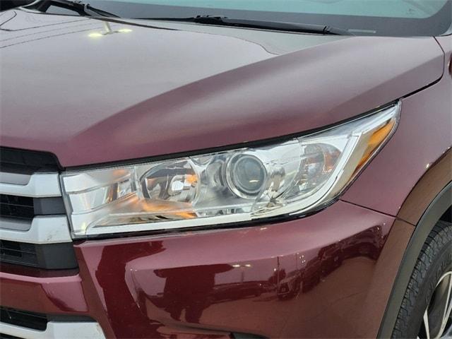 used 2019 Toyota Highlander car, priced at $22,791