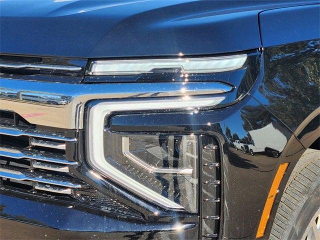 new 2025 Chevrolet Suburban car