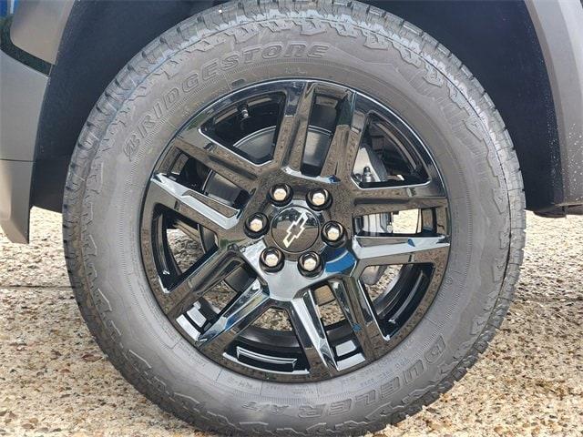 new 2025 Chevrolet Colorado car, priced at $42,503
