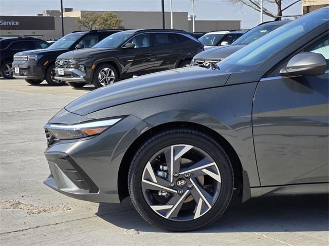 new 2025 Hyundai Elantra car, priced at $26,265