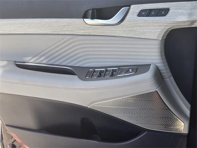 used 2024 Hyundai Palisade car, priced at $42,291