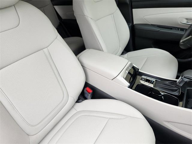 new 2025 Hyundai Tucson car, priced at $35,090