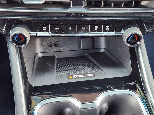 new 2026 Chevrolet Traverse car, priced at $55,405