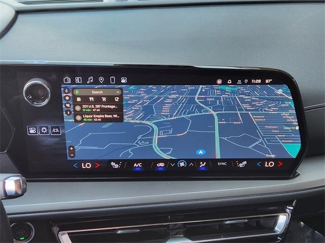 used 2025 Chevrolet Traverse car, priced at $39,991