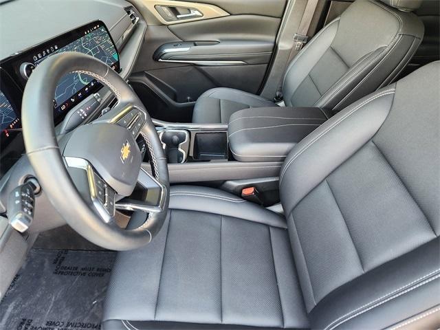used 2025 Chevrolet Traverse car, priced at $39,991