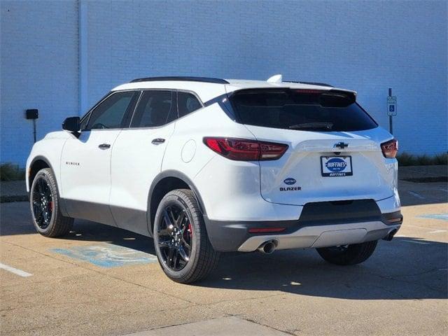 new 2025 Chevrolet Blazer car