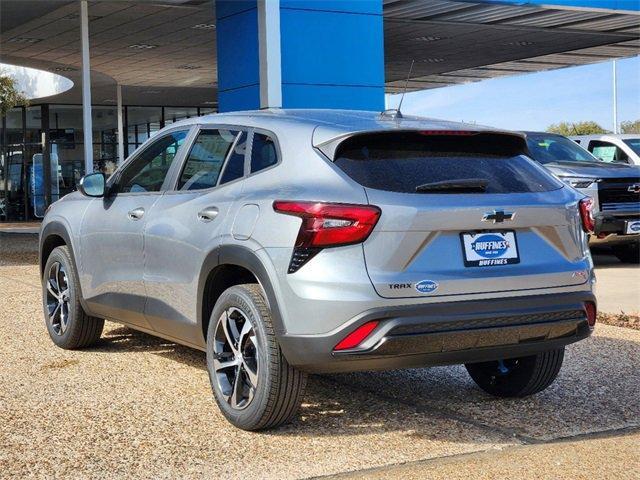 new 2025 Chevrolet Trax car