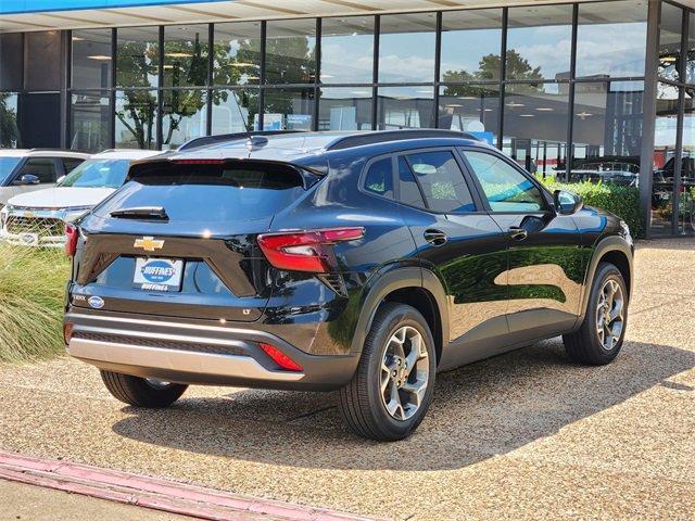 new 2025 Chevrolet Trax car, priced at $24,735