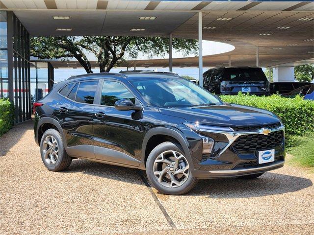 new 2025 Chevrolet Trax car, priced at $24,735