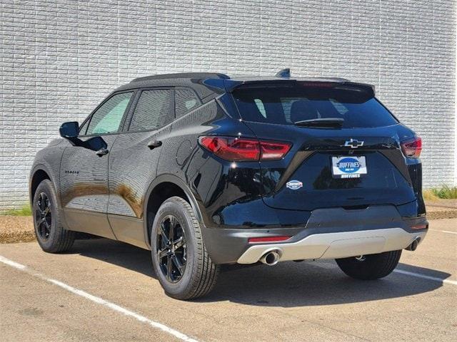 new 2025 Chevrolet Blazer car