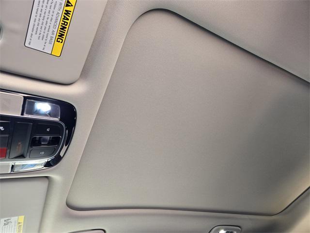 new 2025 Hyundai TUCSON Hybrid car