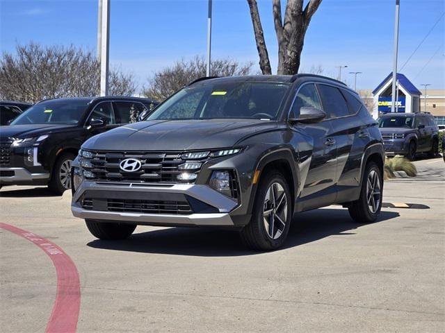 new 2025 Hyundai TUCSON Hybrid car
