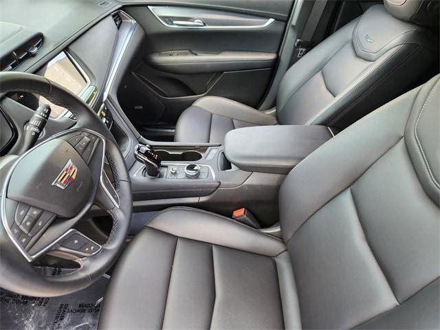 used 2024 Cadillac XT5 car, priced at $35,491