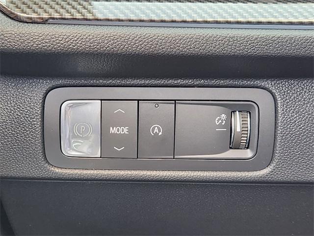 new 2026 Chevrolet Traverse car, priced at $56,565