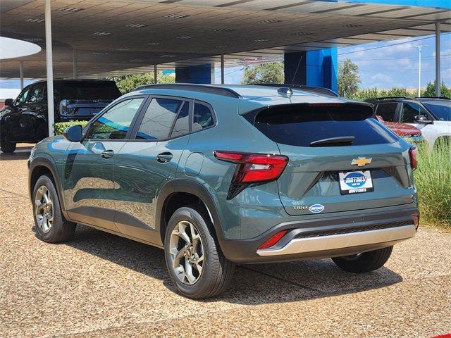 new 2026 Chevrolet Trax car, priced at $25,885