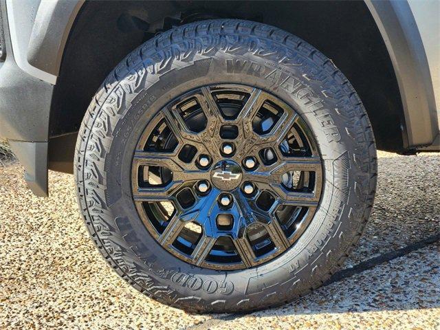 new 2025 Chevrolet Colorado car