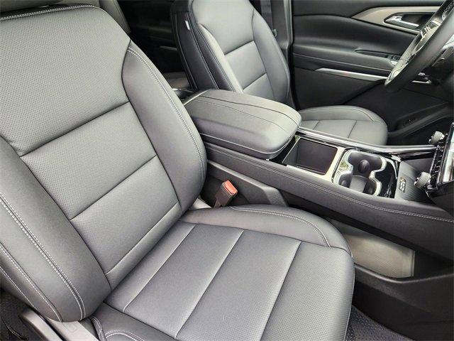 new 2025 Chevrolet Traverse car, priced at $41,381