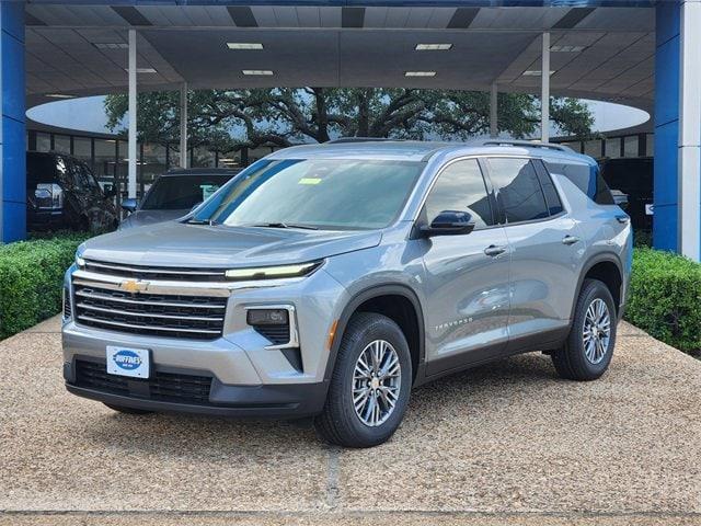 new 2025 Chevrolet Traverse car, priced at $41,381