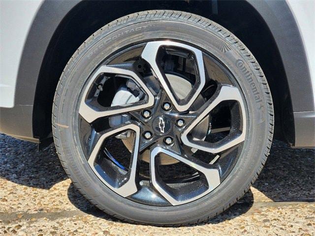 new 2025 Chevrolet Trax car, priced at $24,690