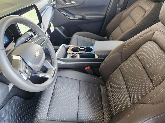 new 2026 Chevrolet Equinox car, priced at $30,176