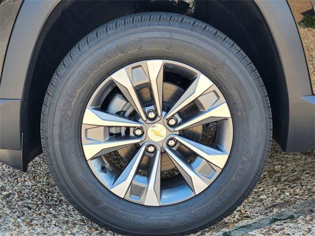 new 2026 Chevrolet Equinox car, priced at $30,176