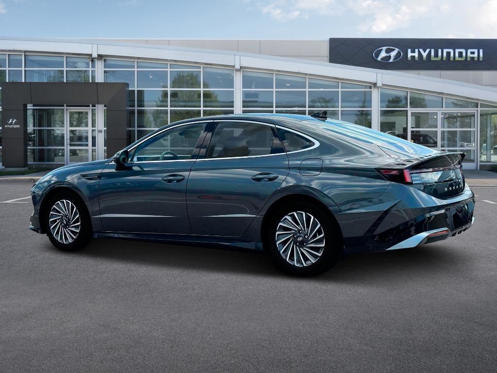 new 2024 Hyundai Sonata Hybrid car, priced at $37,905