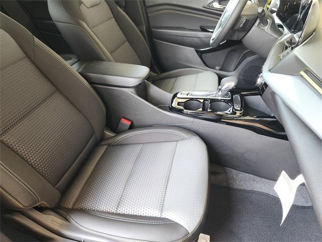 new 2025 Chevrolet Trax car, priced at $24,735