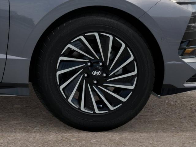 new 2025 Hyundai Sonata Hybrid car