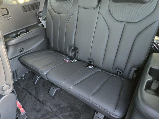 used 2025 Hyundai Palisade car, priced at $48,991