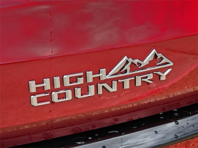 new 2025 Chevrolet Traverse car, priced at $54,426