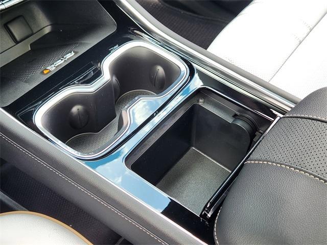 new 2025 Chevrolet Traverse car, priced at $54,426