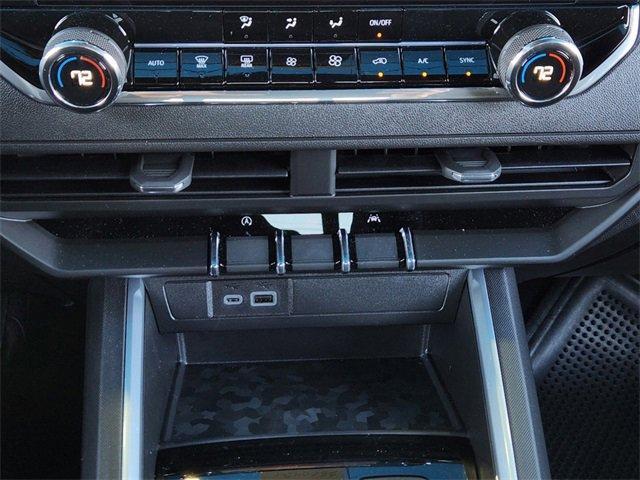 new 2025 Chevrolet Colorado car, priced at $39,729