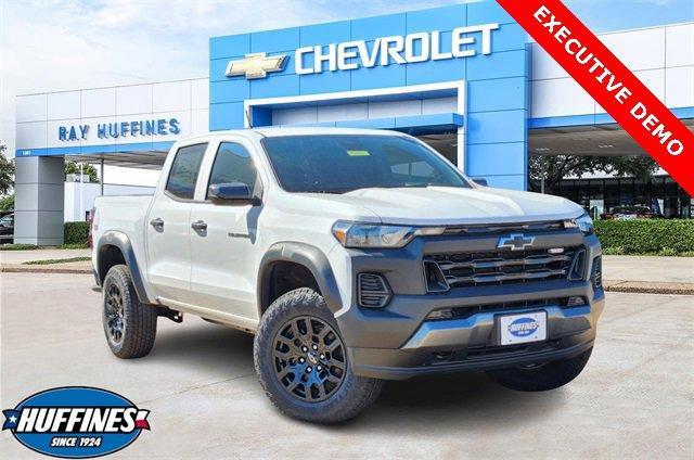 new 2025 Chevrolet Colorado car, priced at $39,729